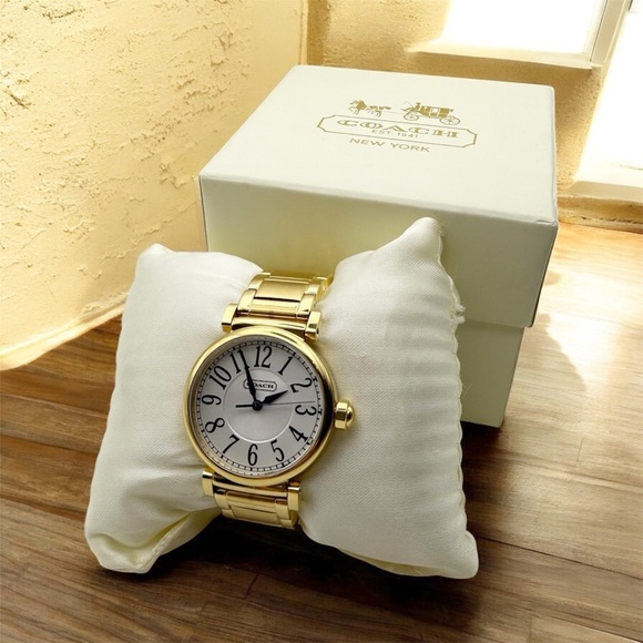 Vintage Coach Madison Authentic 2011 Gold Watch CA.72.3.34.0741 - Picture 2 of 10